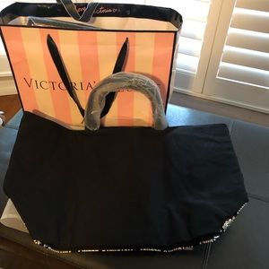 Victoria secret shoulder carry all bag